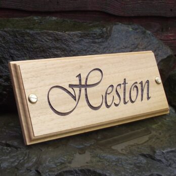 Stable Name Plate - Vivaldi Font