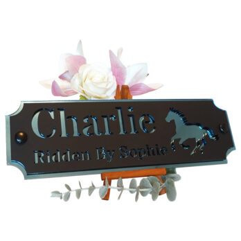 Acrylic-Stable-Name-Plate-Blue-Mirror-Full-Horse-Logo-Left