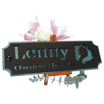 Acrylic-Stable-Name-Plate-Blue-Mirror-Horse-Girl-Logo-Left