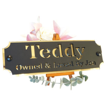 Acrylic-Stable-Name-Plate-Gold-Mirror-Text-Left