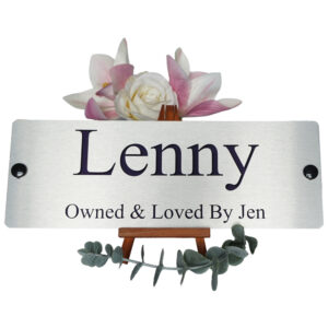Aluminium-Silver-Stable-Name-Plain-Text-Front